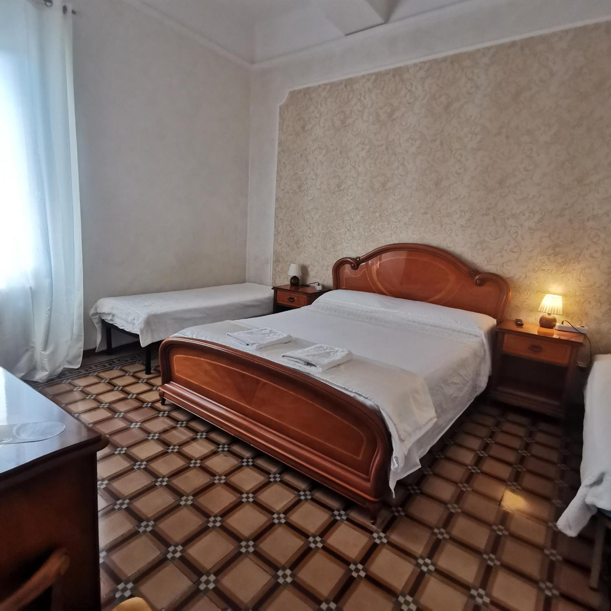 Albisola Bed And Breakfast Albisola Superiore Ngoại thất bức ảnh