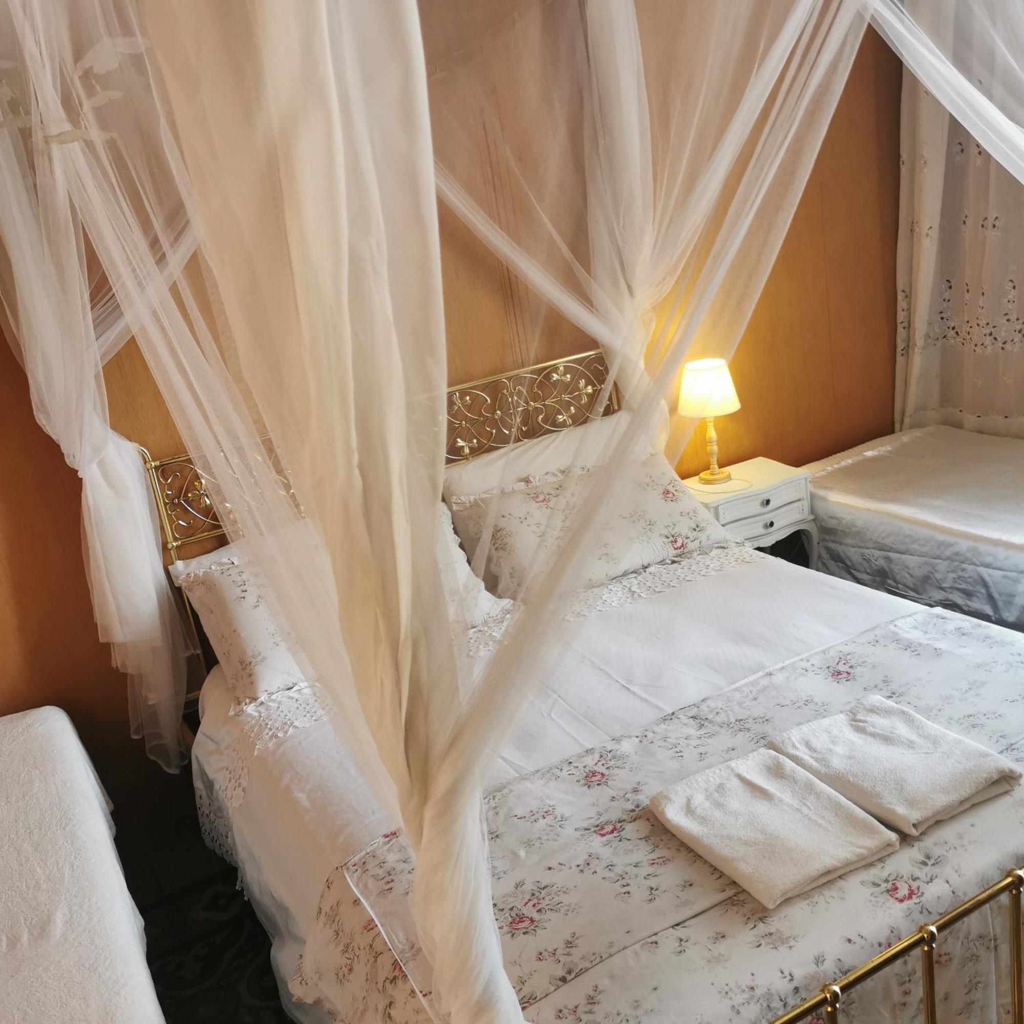 Albisola Bed And Breakfast Albisola Superiore Ngoại thất bức ảnh